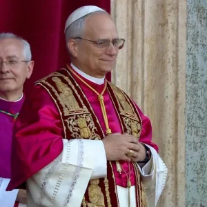 The Mysteries Hidden in the New Pope’s Ring: What Does Leo XIV Want to Tell Us?