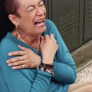 SICK TEACHER WALKS INTO SCHOOL, AND COLLAPSES WHEN SHE SEES WHOS WAITING