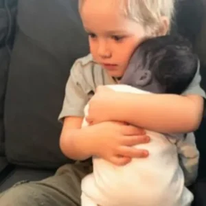 The Cry That Shattered the Silence How a Brothers Promise Brought Life Back