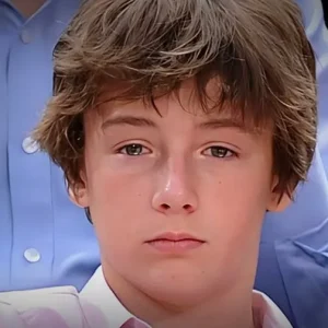 He was only 13 when he lost his STAR mother!!