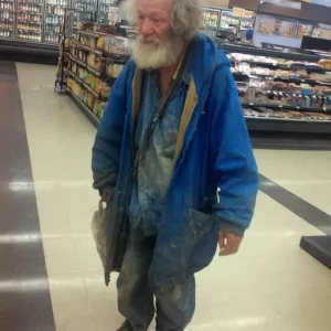 I Disguised Myself as Homeless and Walked Into a Huge Supermarket to Choose My Heir