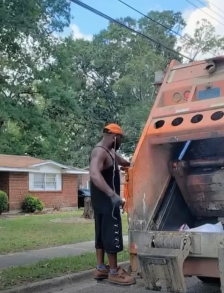 HE RETURNED HER TRASH CAN EVERY WEEK—BUT TODAY, SOMETHING WAS DIFFERENT