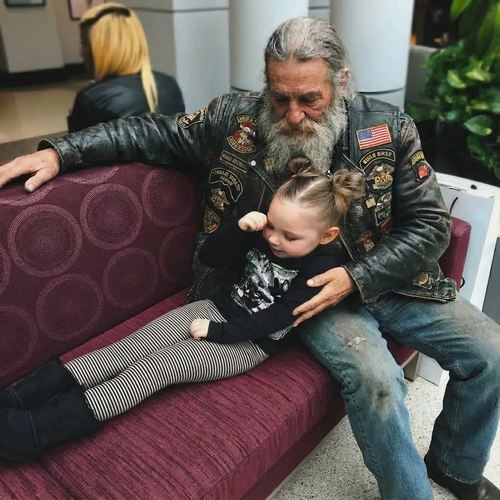 The Little Girl Who Ran to the Scariest Biker and Changed Everything-